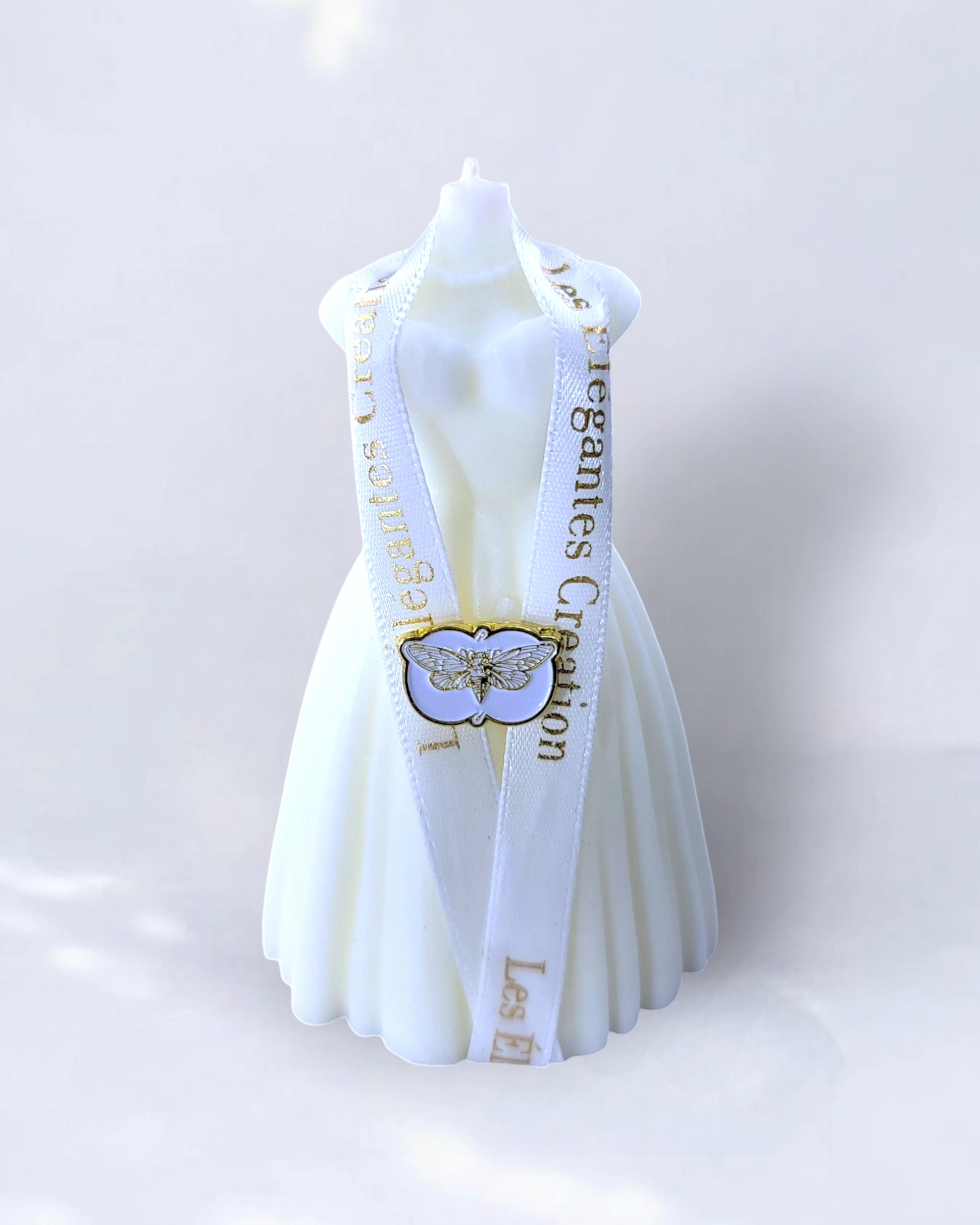 bougie parfumée moulée robe de mariée